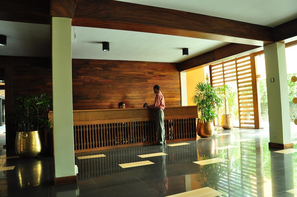 The Sovereign Hotel Colombo Exterior foto